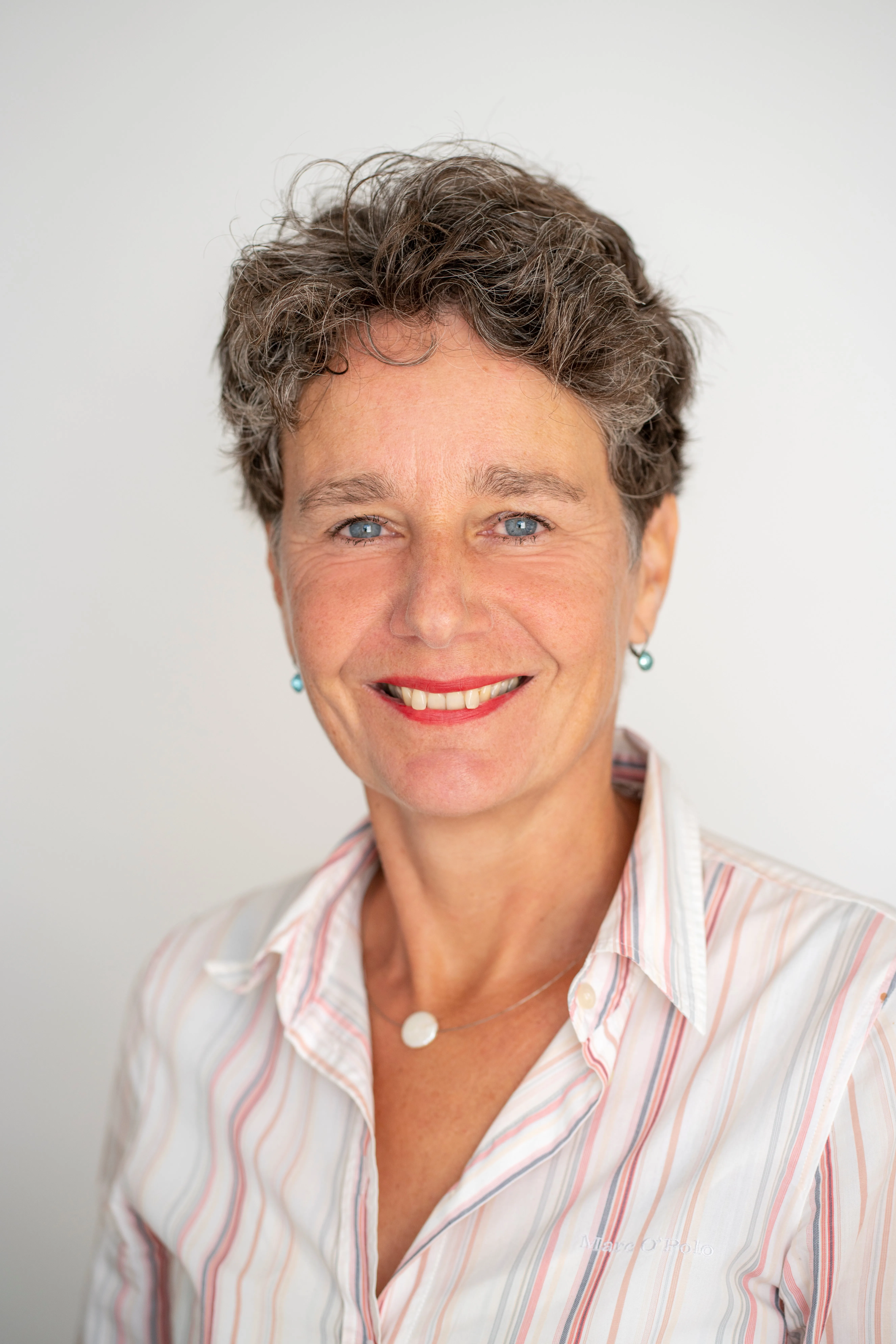 Dr. Claudia Schultz in ihrer Praxis.
